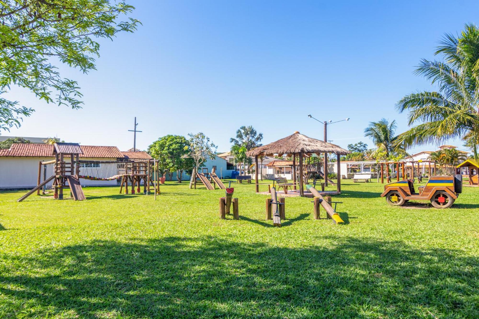 Refugio Tropical Casa De Praia Com Piscina Aquecida E 4 Suites E Garagem 3 Carros, 800 Mtrs Da Praia Internet 700 Mbps, Condominio Privado Com Pista De Skate , Quadra De Futevolei , Campos E Quadras De Futebol! Cabo Frio Luaran gambar